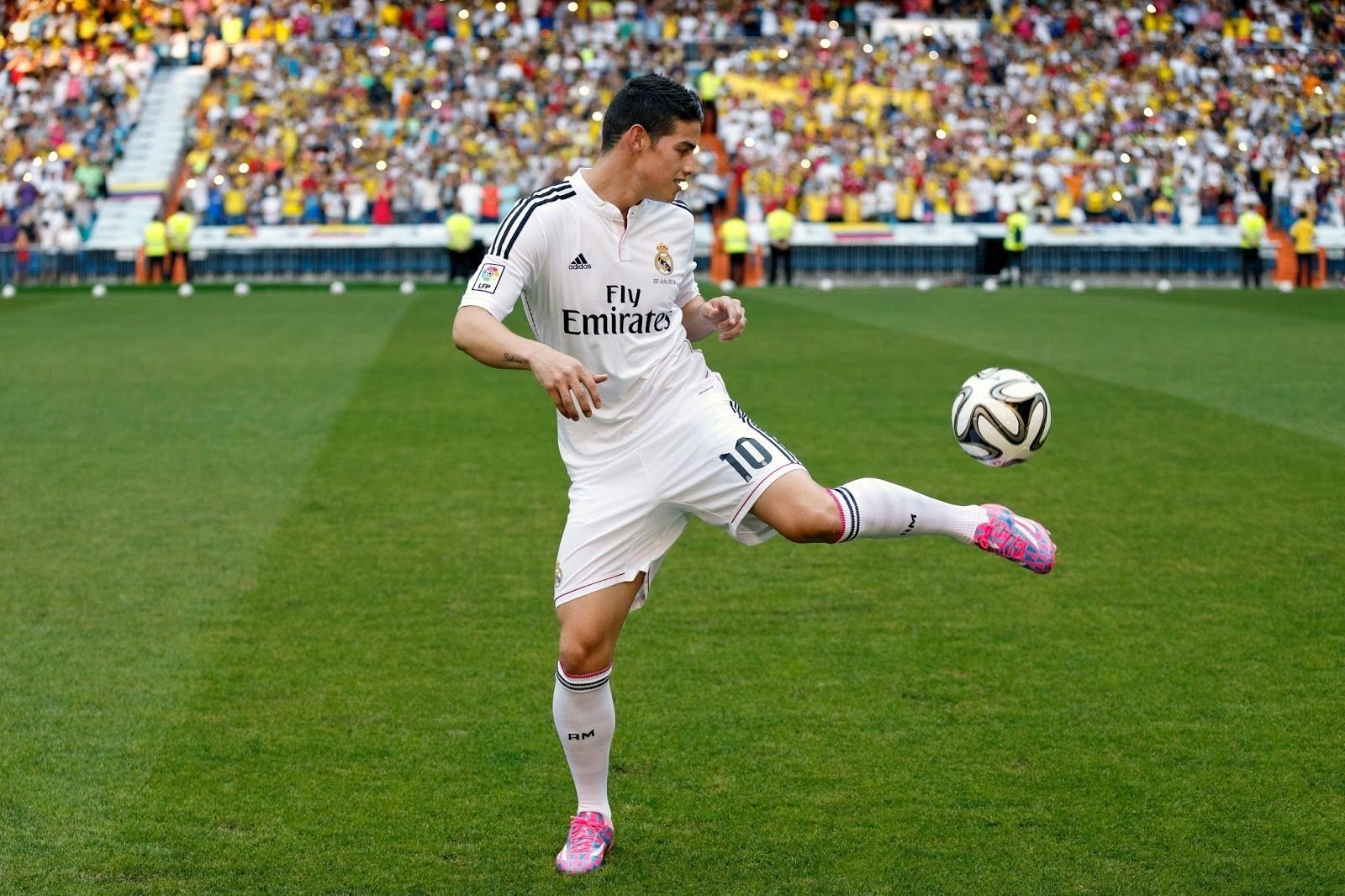 James Rodriguez HD background